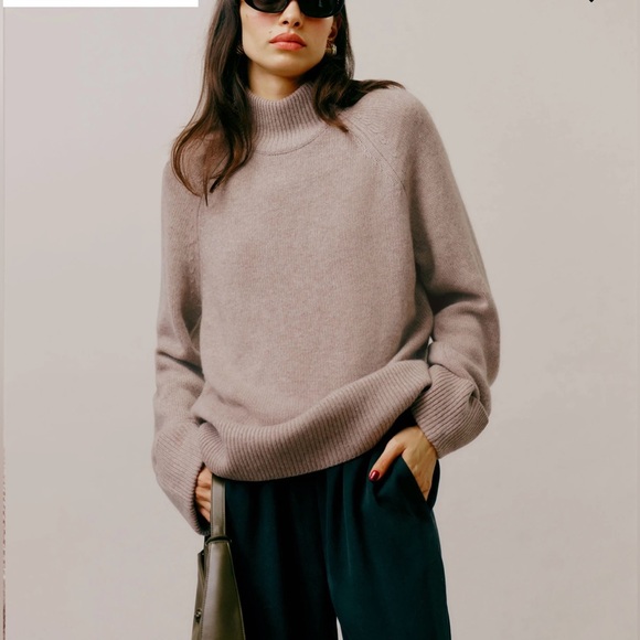 Reformation Garrett Cashmere Oversized Turtleneck Sweater- Oatmeal - Picture 1 of 8